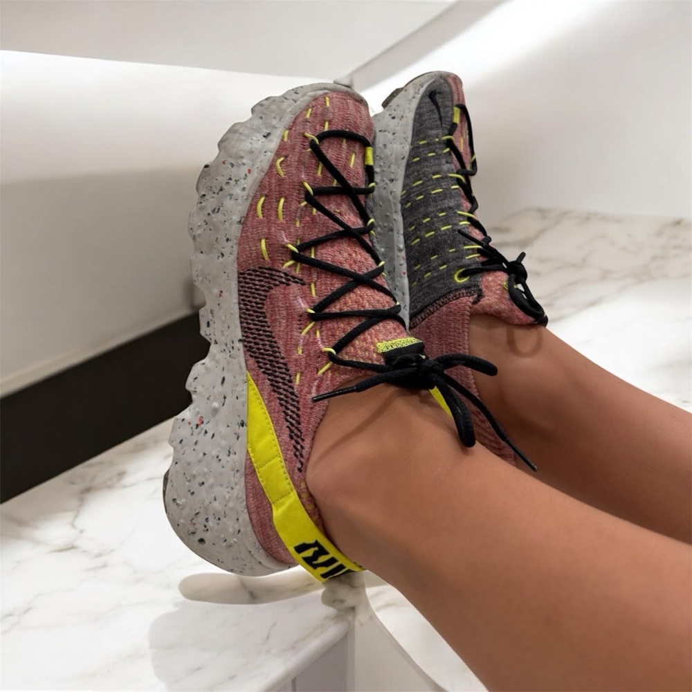 Nike Space Hippie 04 Women’s Sneakers – Lemon Venom – Size 7